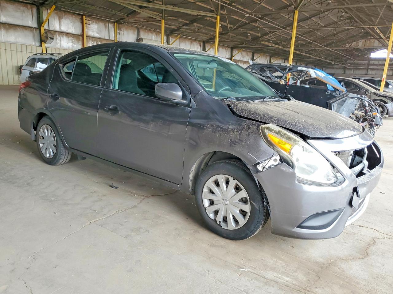 2017 Nissan Versa 1.6 S Plus - Image 4