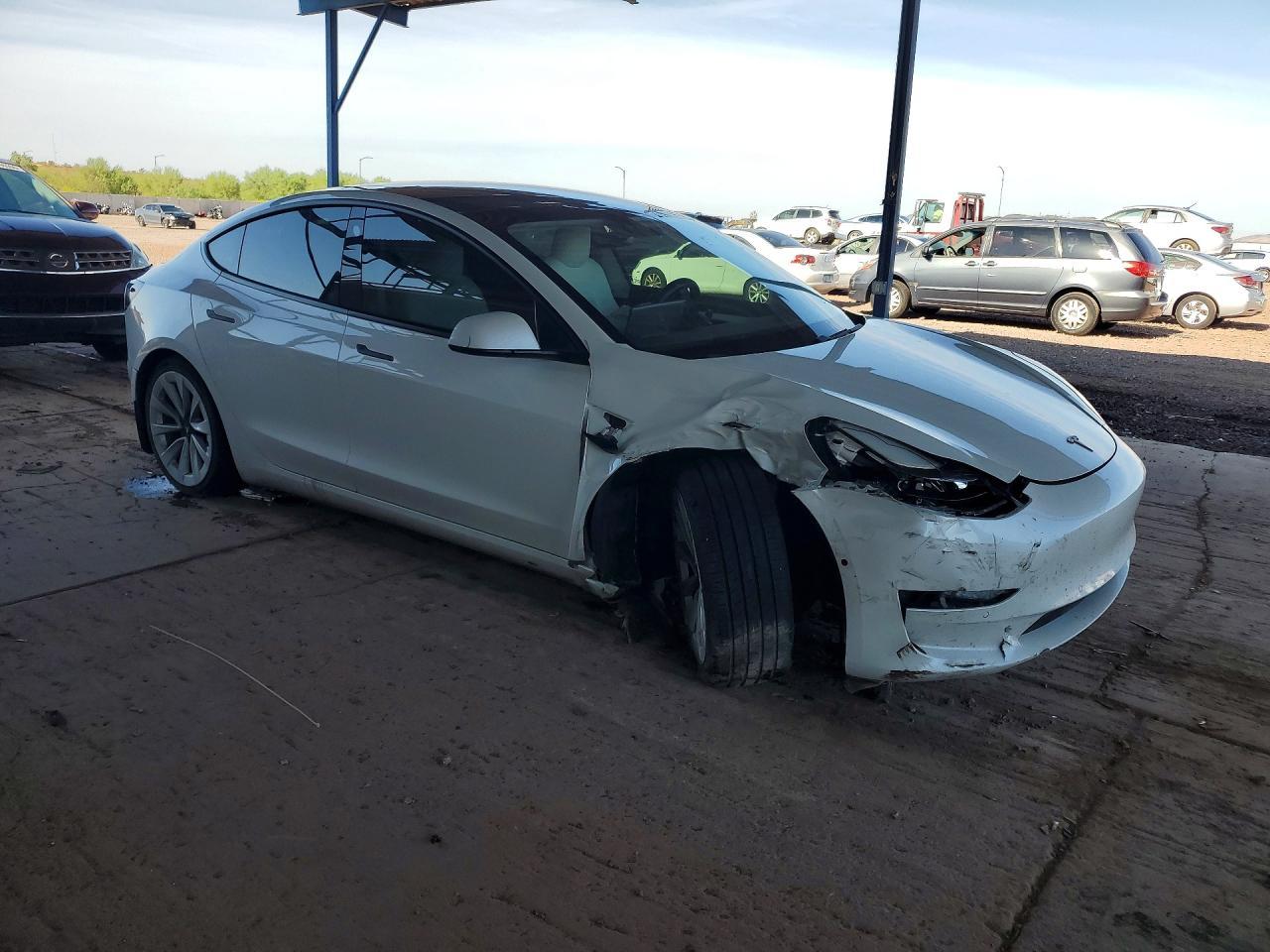 2021 Tesla Model 3 - Фото 4