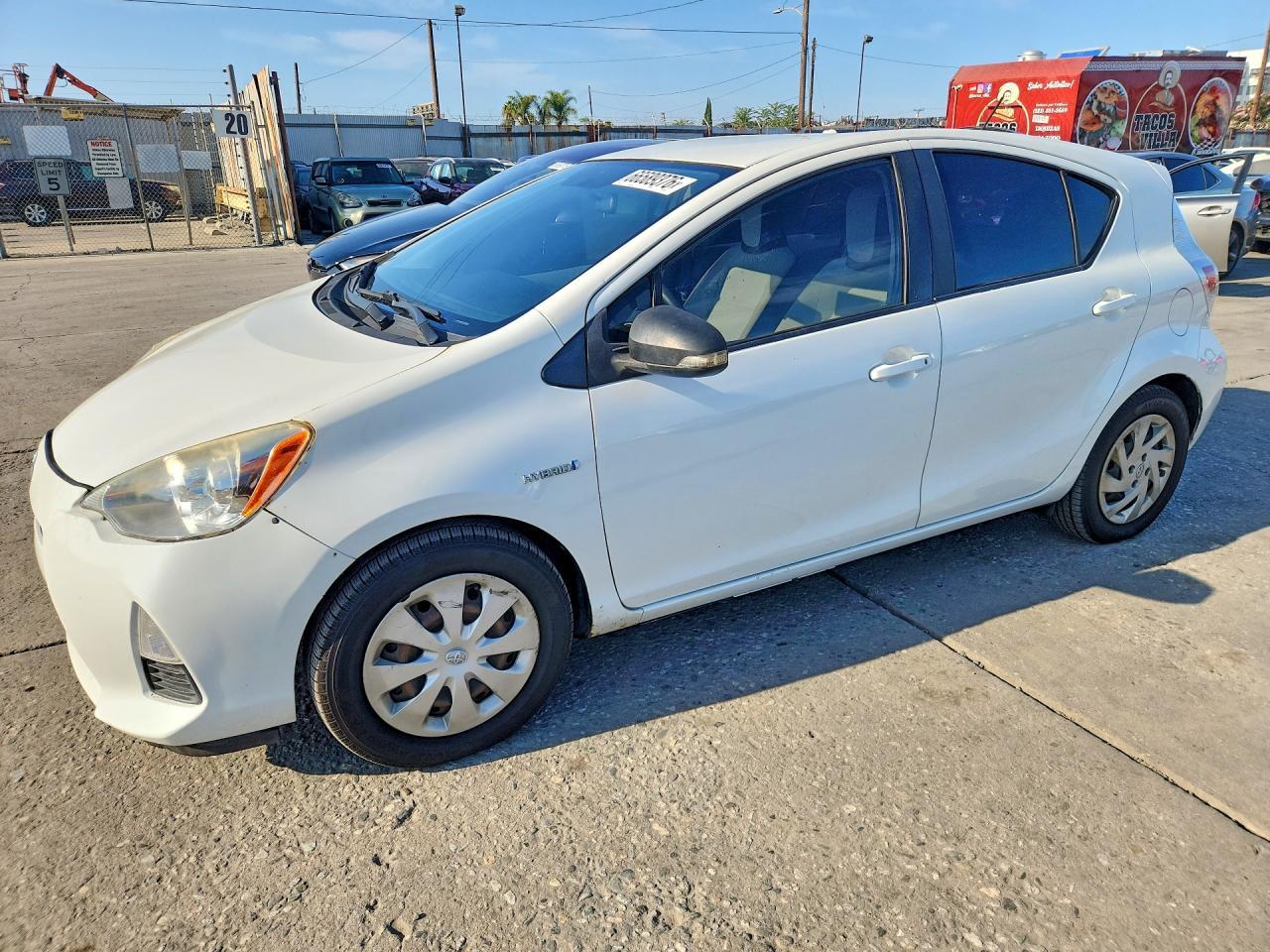 2014 Toyota Prius C One