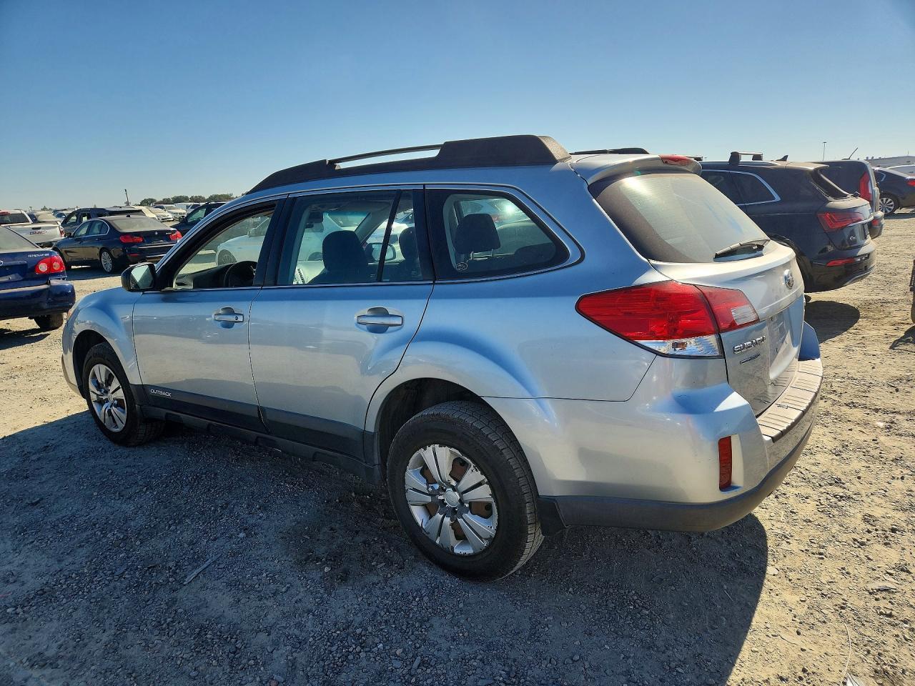 2013 Subaru Outback 2.5I - Фото 2