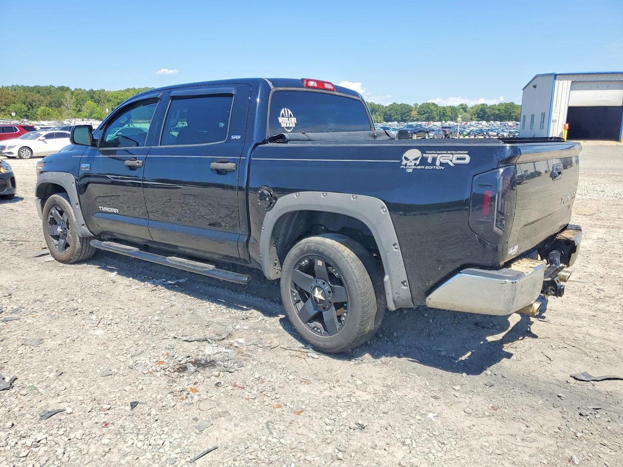 2015 Toyota Tundra Crewmax Sr5 - Image 2