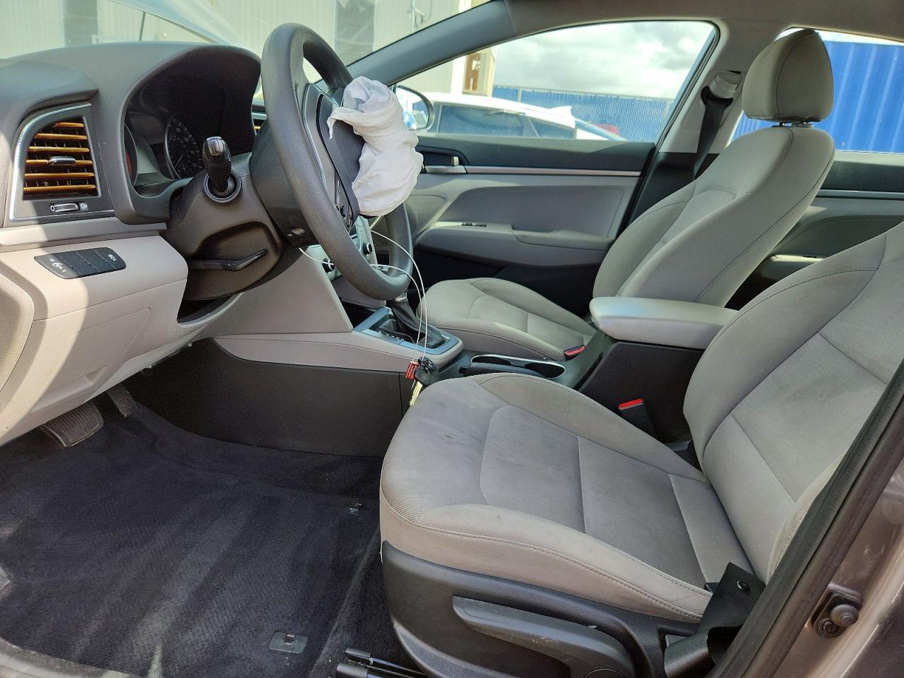 2018 Hyundai Elantra Se - Image 7