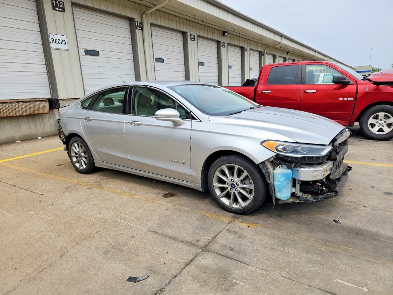2017 Ford Fusion Se Hybrid - Фото 4