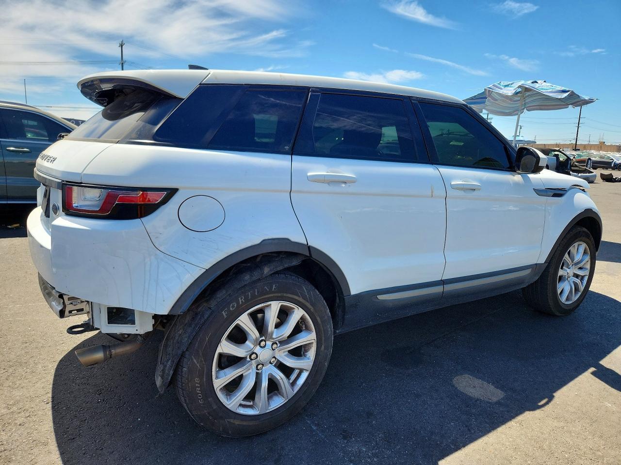 2017 Land Rover Range Rover Evoque Se - Image 3