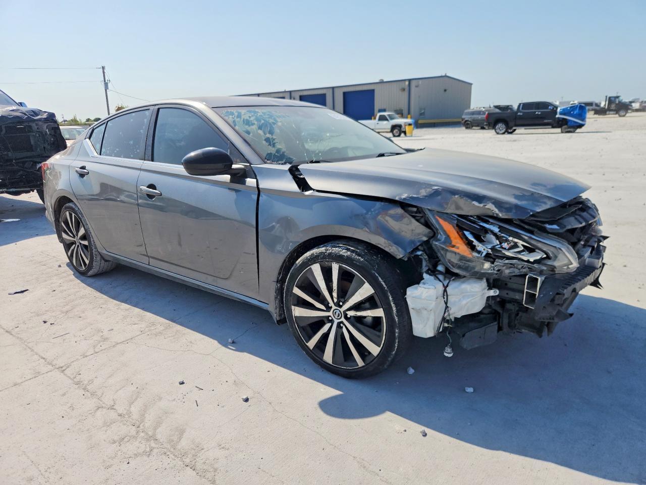 2022 Nissan Altima Sr - Image 4