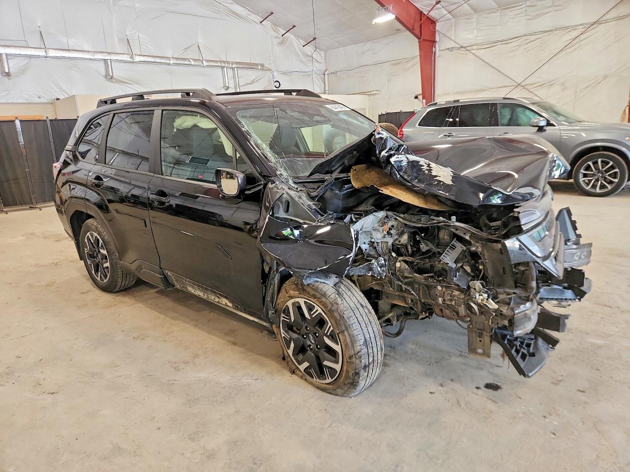 2025 Subaru Forester Premium - Фото 4