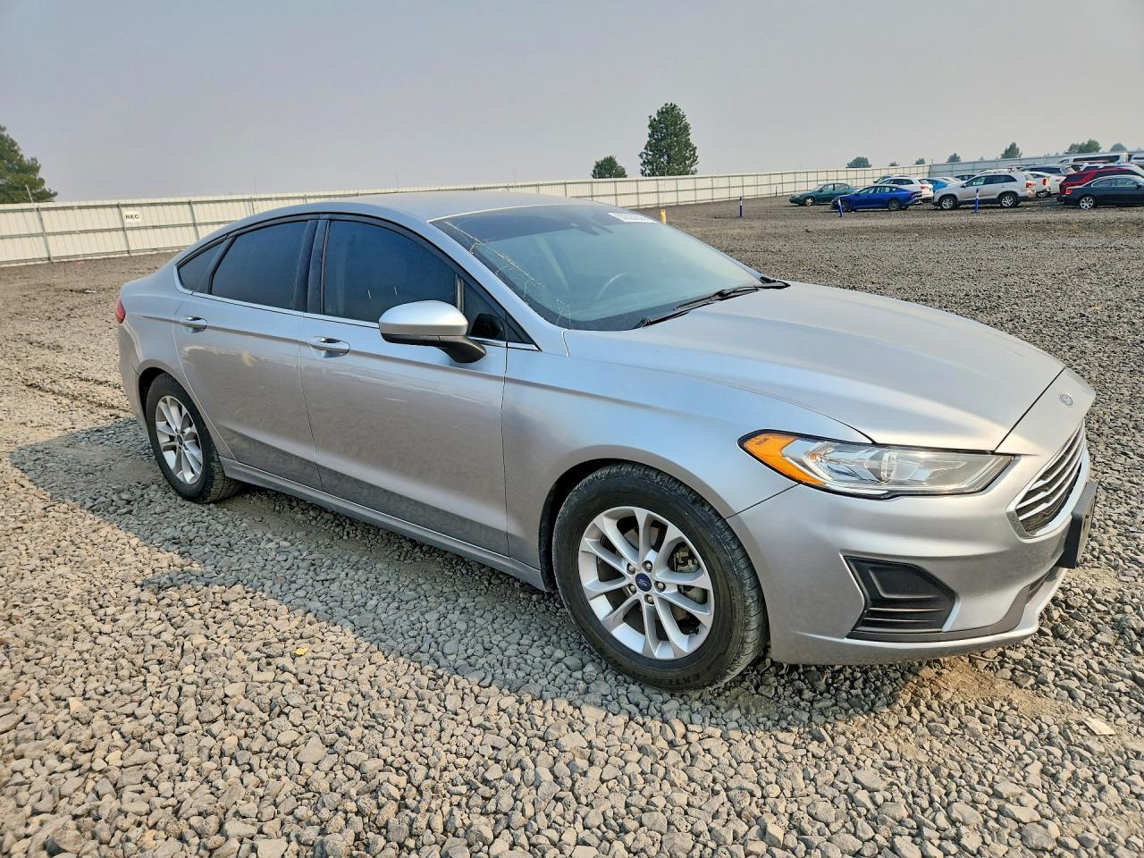 2020 Ford Fusion Se - Image 4