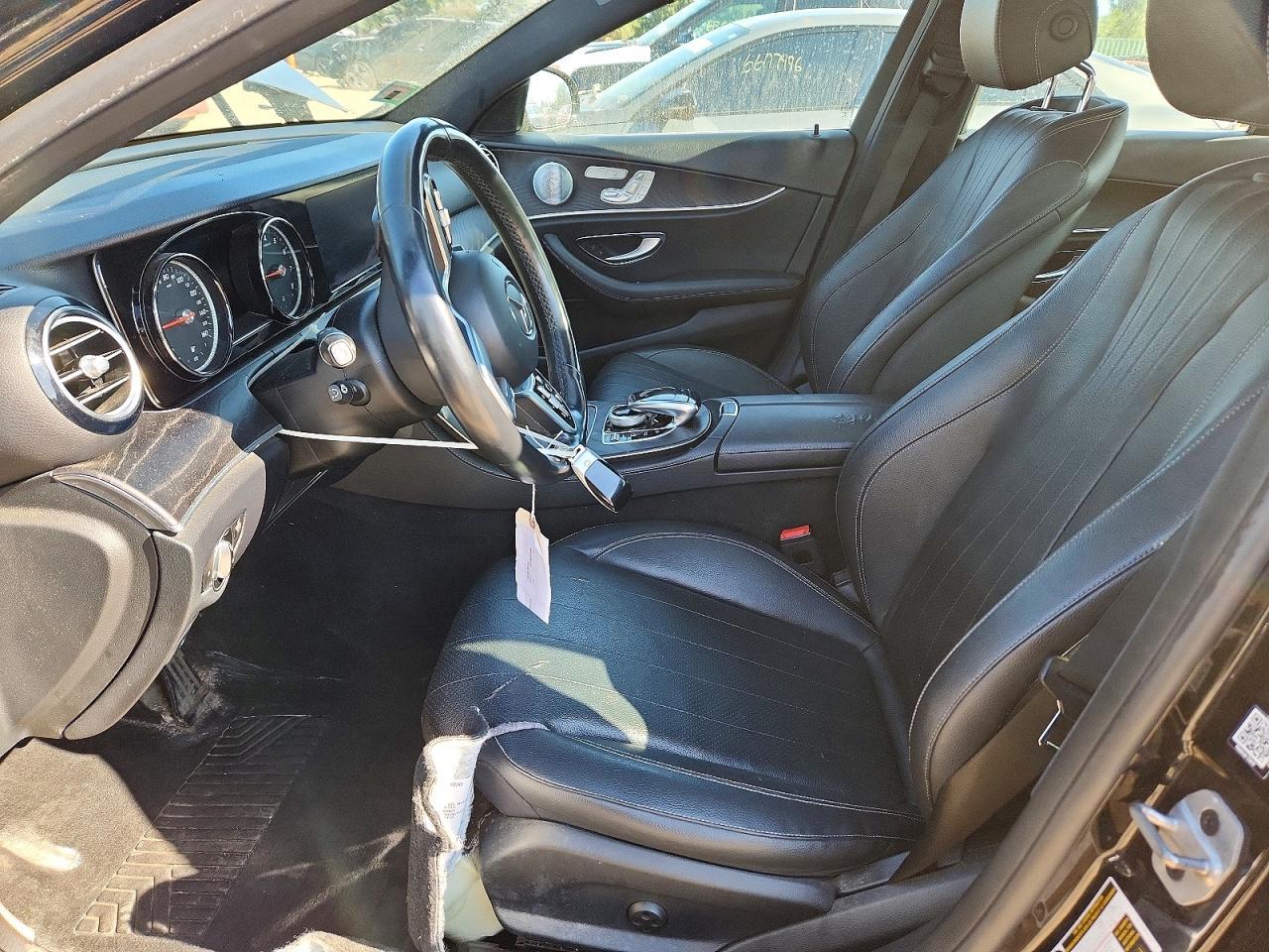 2019 Mercedes-Benz E 300 4Matic - Image 7