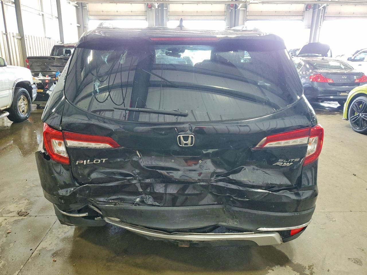 2019 Honda Pilot Elite - Image 6