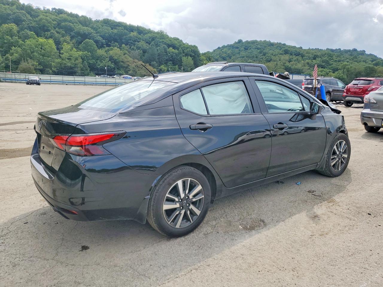 2025 Nissan Versa S - Фото 3