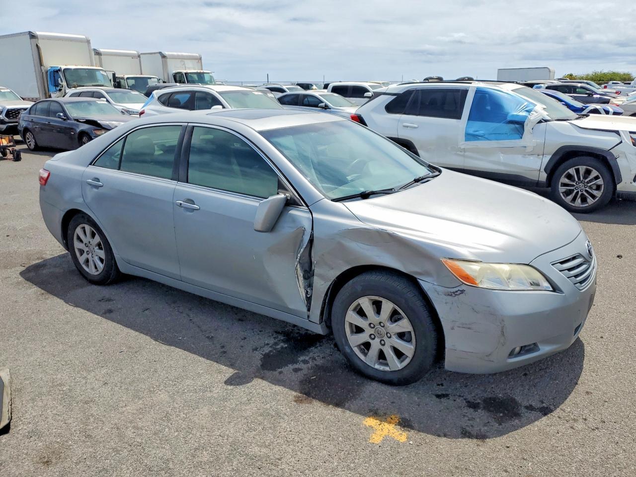 2007 Toyota Camry Le V6 - Image 4