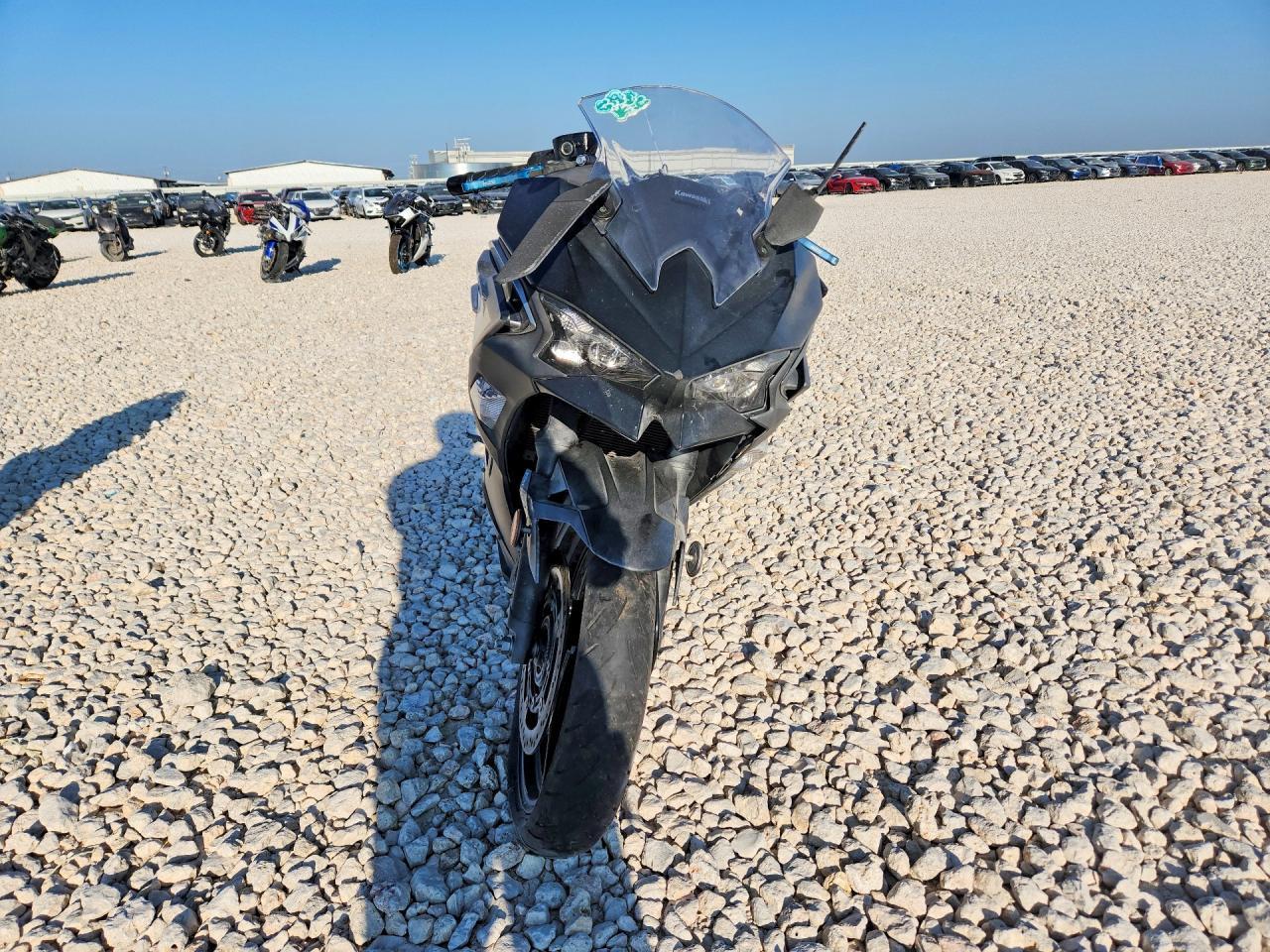 2025 Kawasaki Ex500 - Фото 2