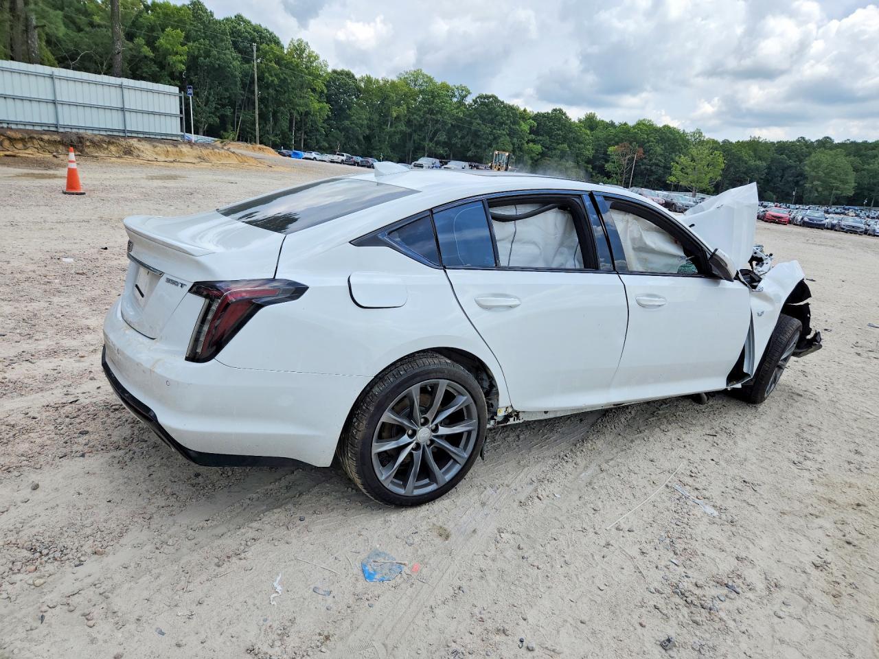 2020 Cadillac Ct5 Sport - Фото 3