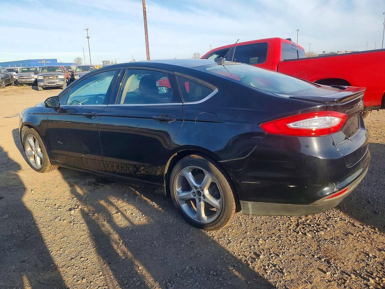 2016 Ford Fusion Se - Image 2