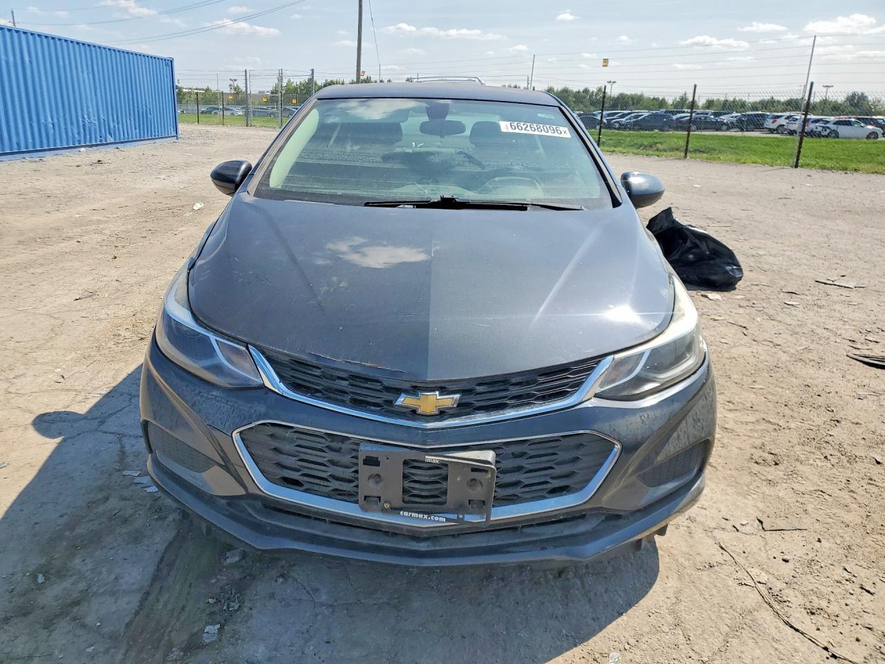 2018 Chevrolet Cruze Lt - Image 5