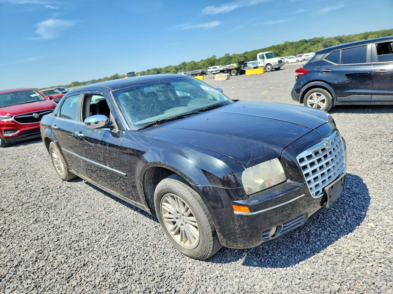 2010 Chrysler 300 Touring - Image 4