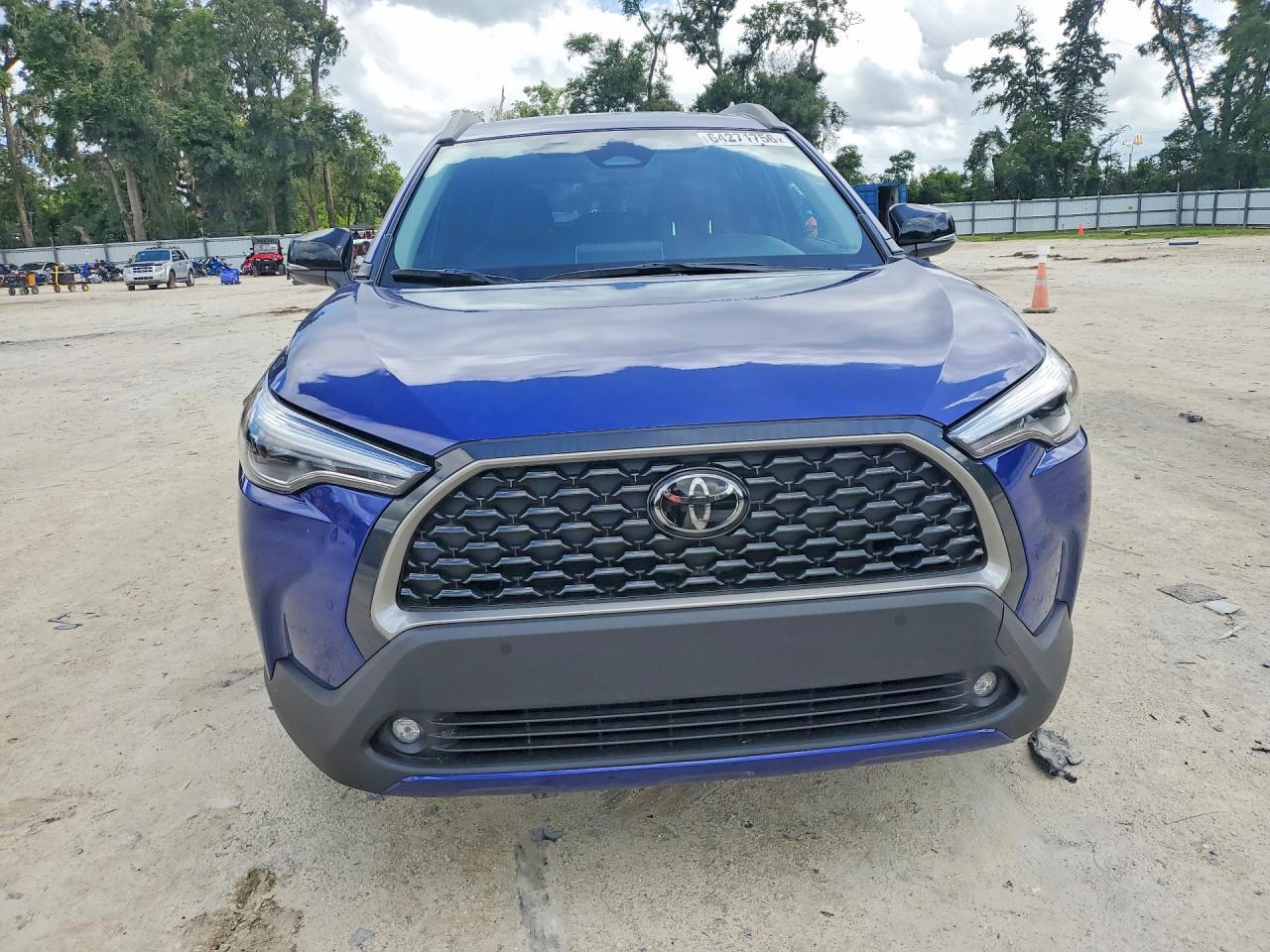 2025 Toyota Corolla Cross Xle - Фото 5