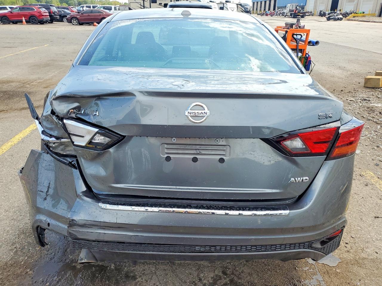 2020 Nissan Altima Sr - Image 6