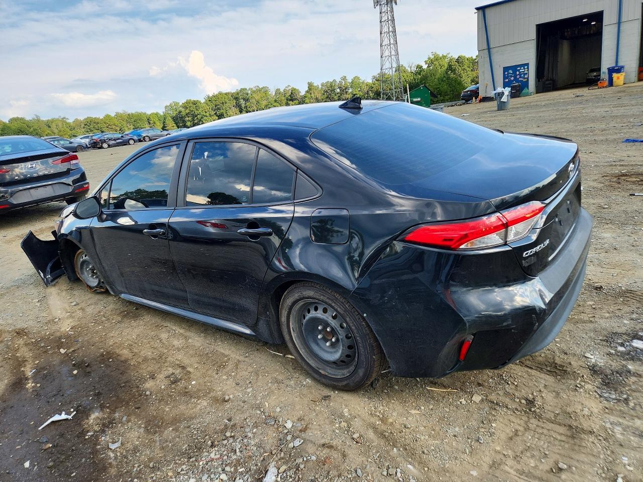 2023 Toyota Corolla Le - Image 2