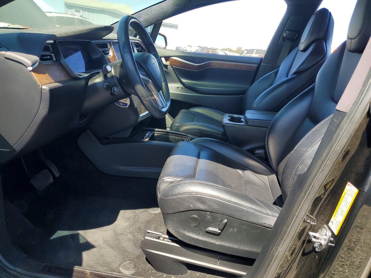 2017 Tesla Model X - Фото 7