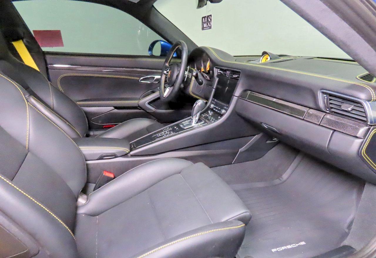 2018 Porsche 911 Turbo - Image 5