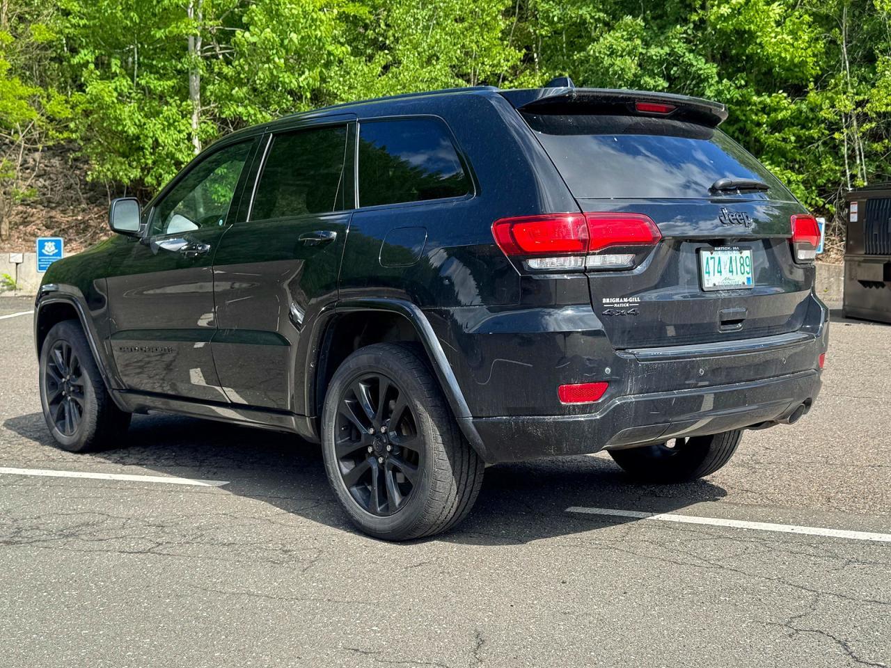2018 Jeep Grand Cherokee Laredo - Image 3