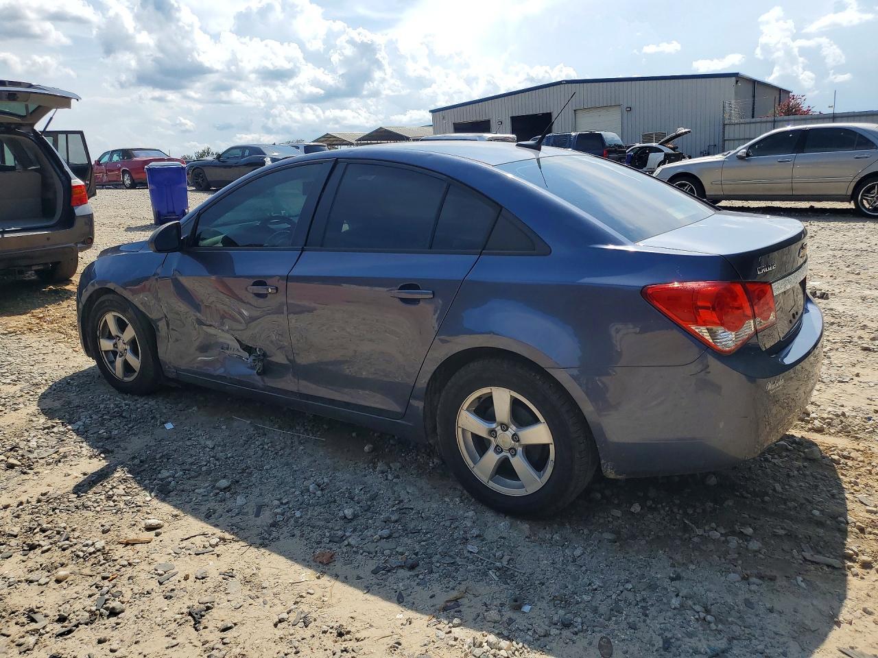 2014 Chevrolet Cruze Ls - Фото 2