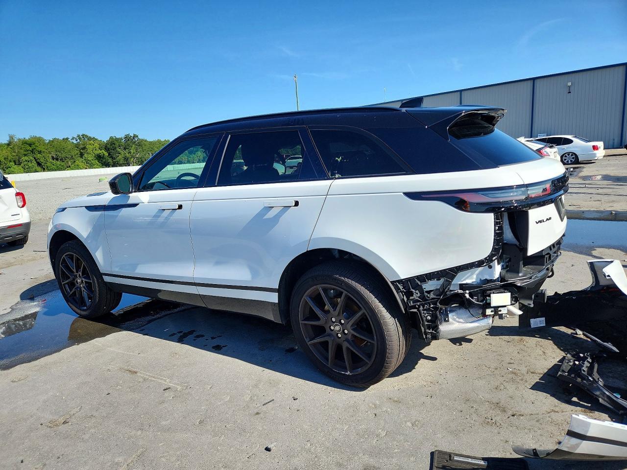 2026 Land Rover Range Rover Velar Dynamic Se - Image 2