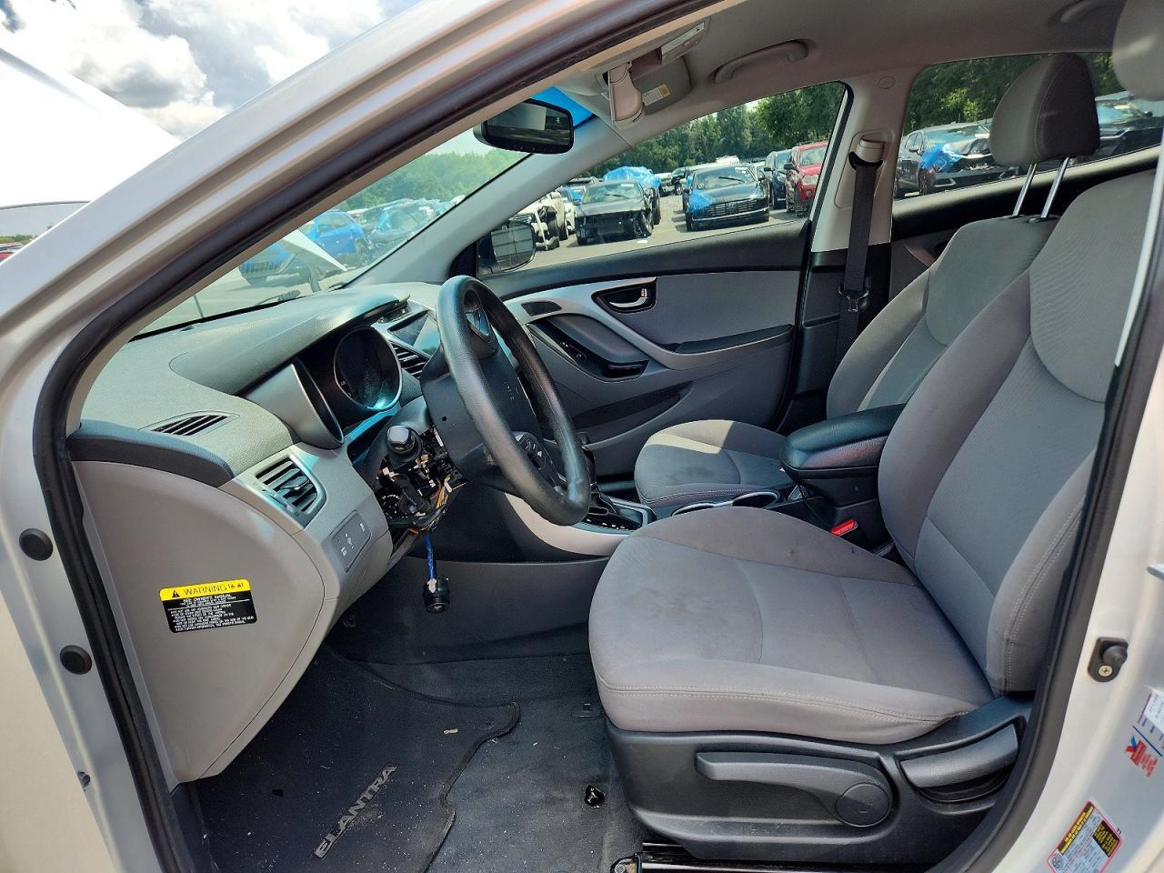 2014 Hyundai Elantra Se - Image 7