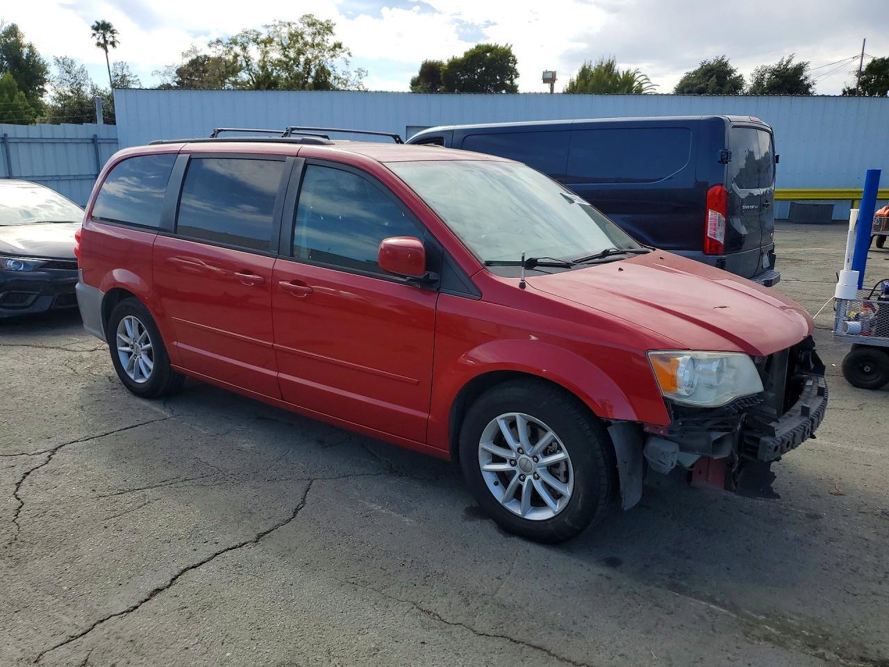 2014 Dodge Grand Caravan Sxt - Image 4
