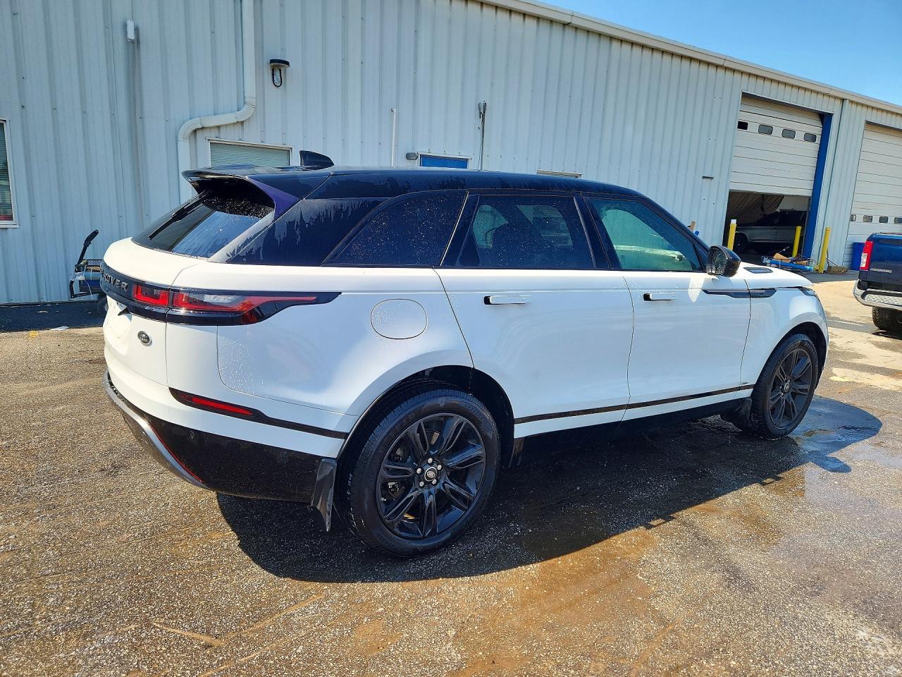 2021 Land Rover Range Rover Velar R-Dynamic S - Фото 3