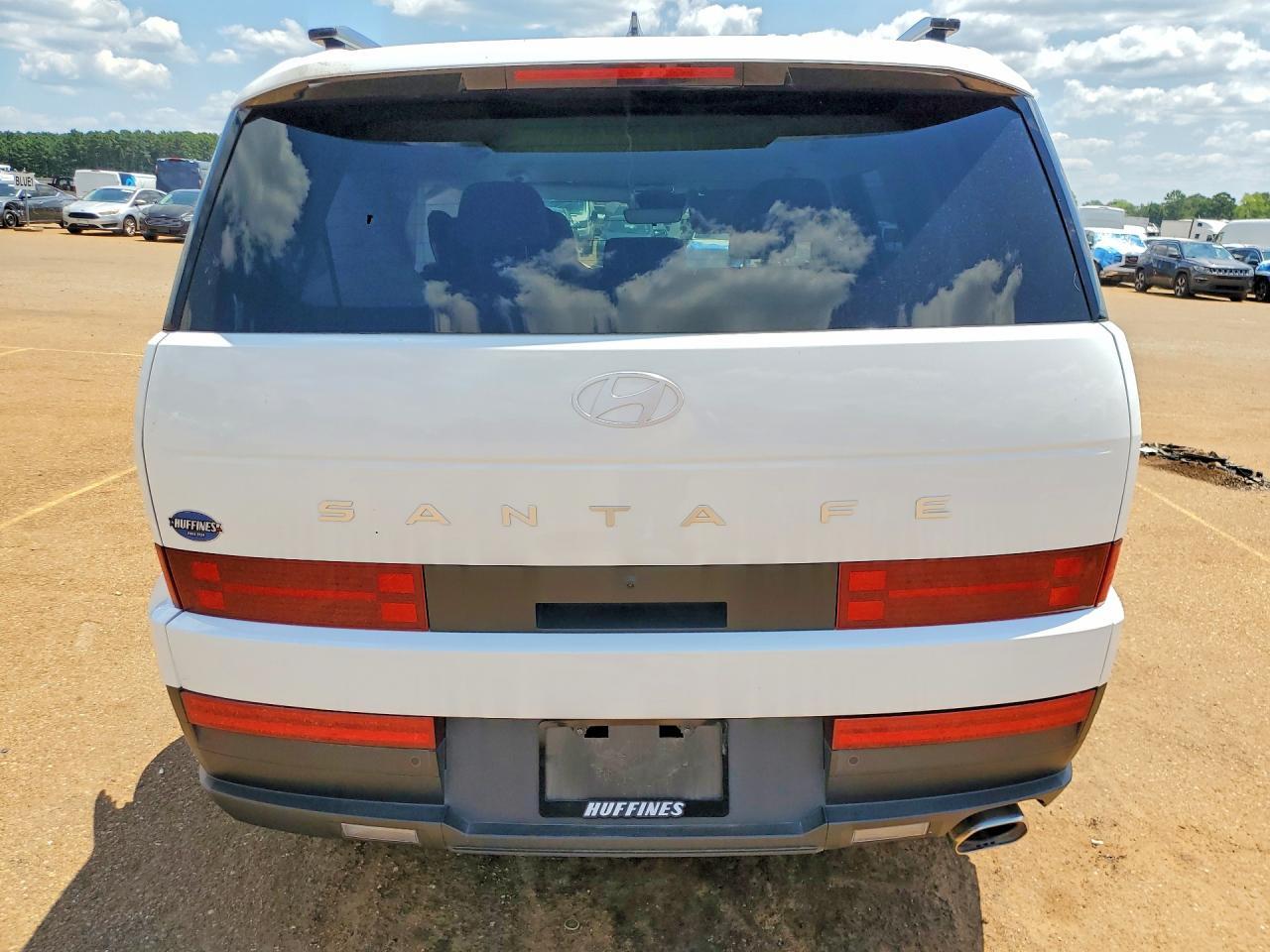 2025 Hyundai Santa Fe Sel - Image 6