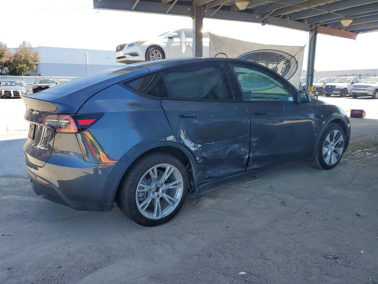 2021 Tesla Model Y - Фото 3