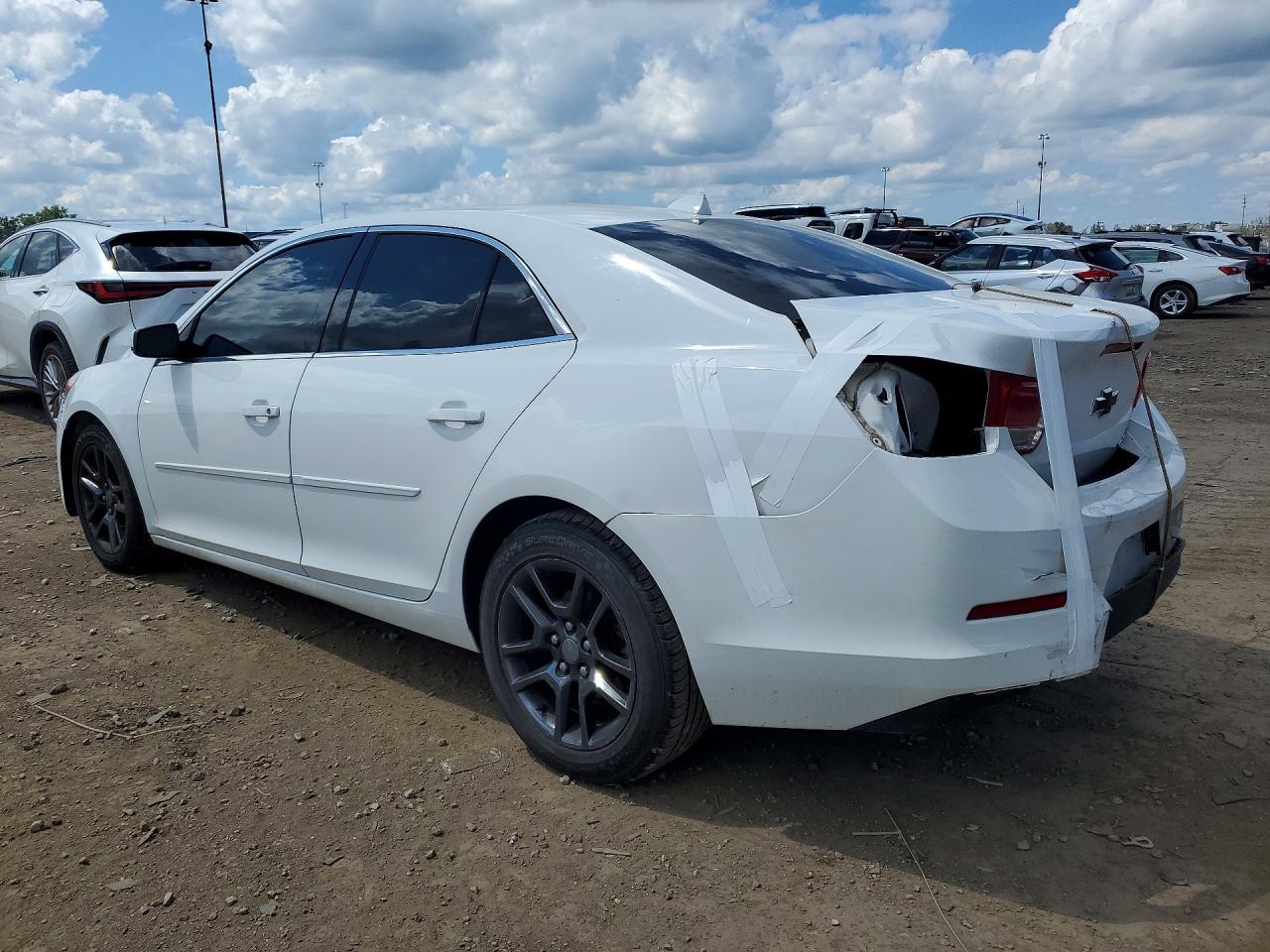 2013 Chevrolet Malibu 1Lt - Фото 2