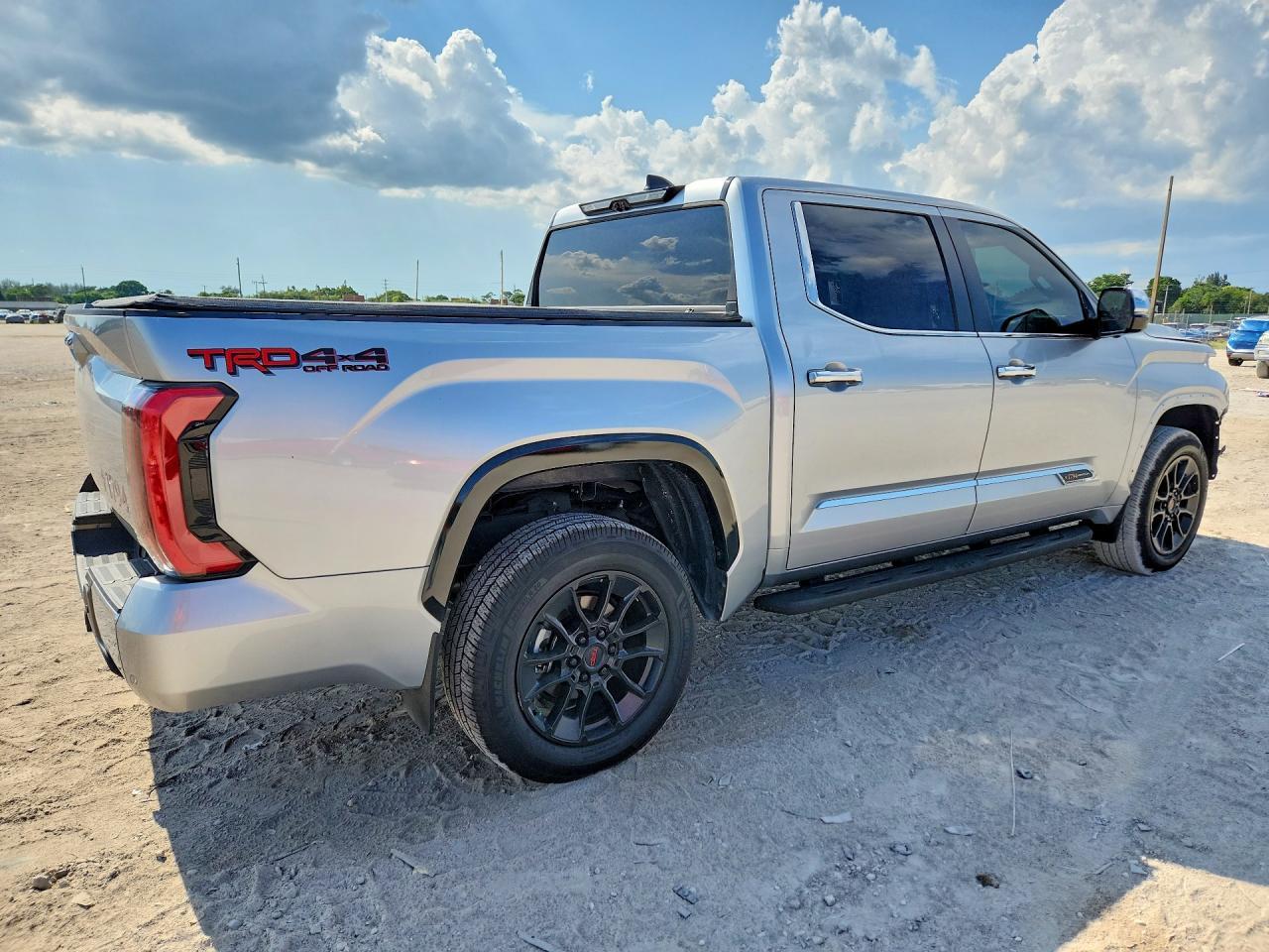 2025 Toyota Tundra 1794 Edition - Фото 3