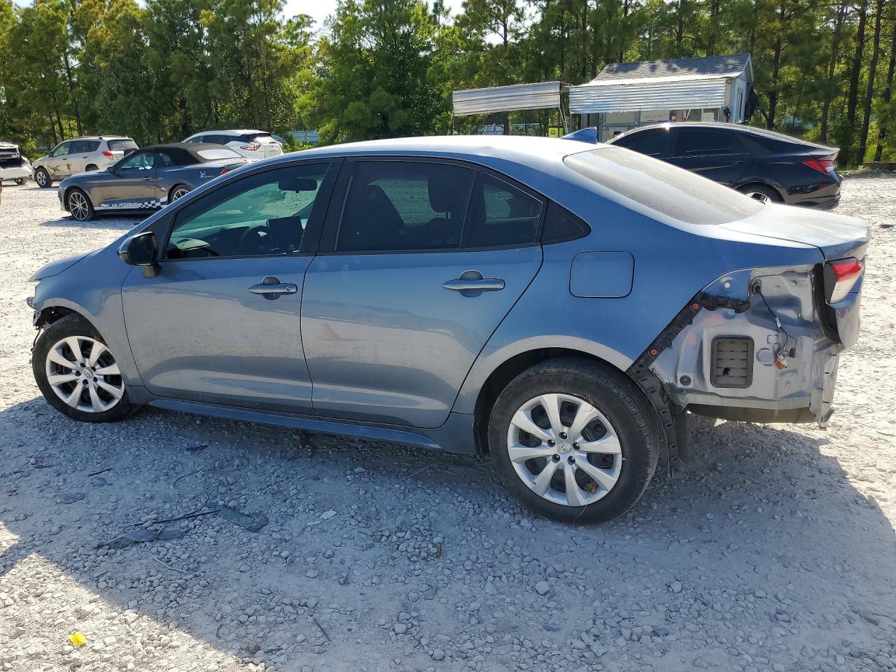 2021 Toyota Corolla Le - Image 2