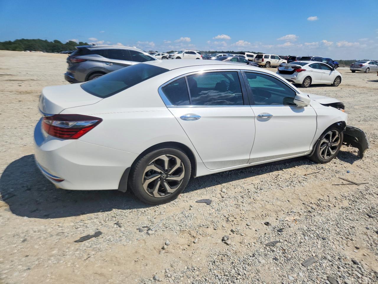 2016 Honda Accord Ex-L - Image 3