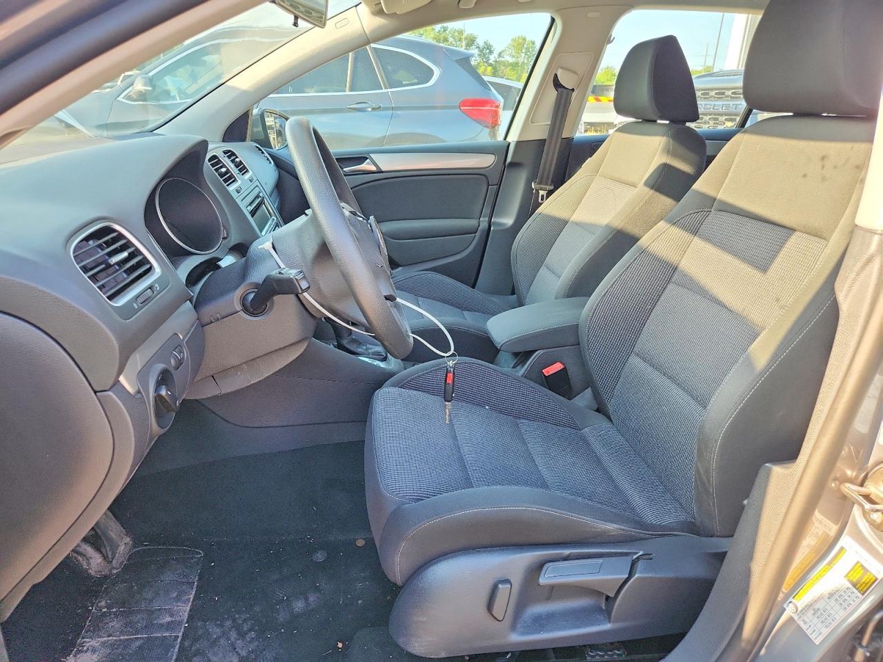 2013 Volkswagen Golf - Image 7
