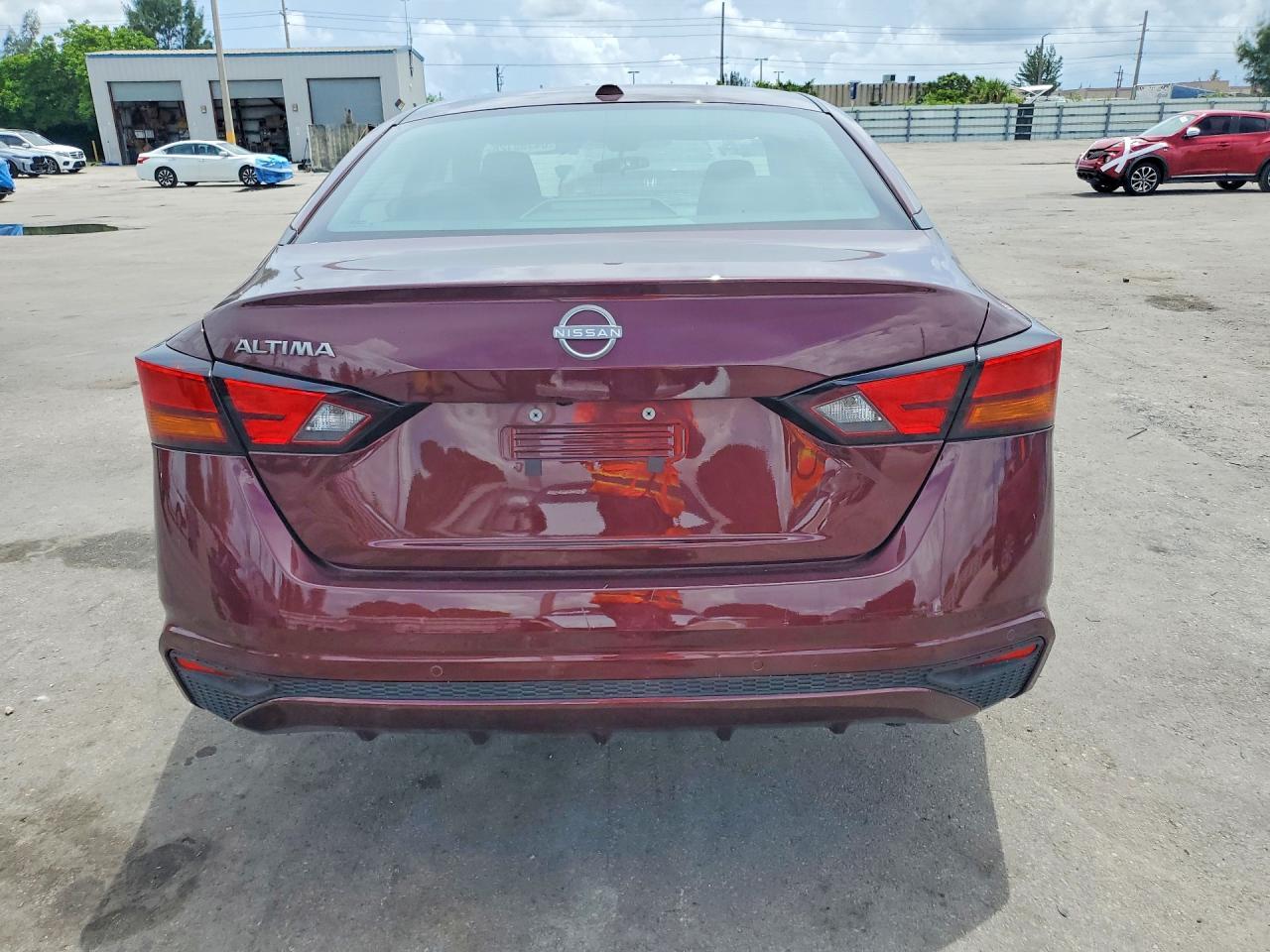 2025 Nissan Altima Sv - Image 6