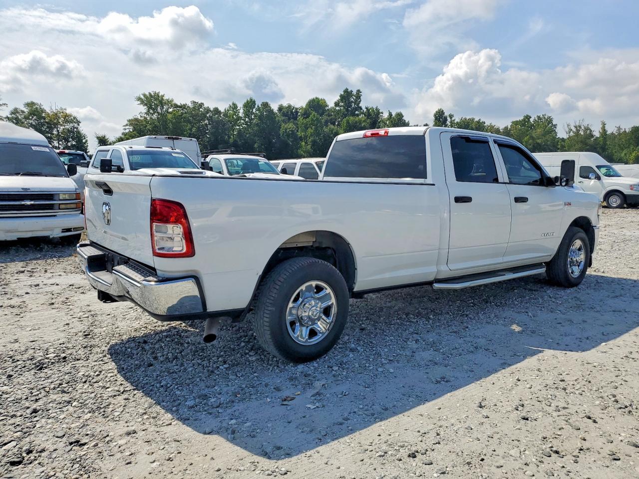2019 Ram 2500 Tradesman - Image 3