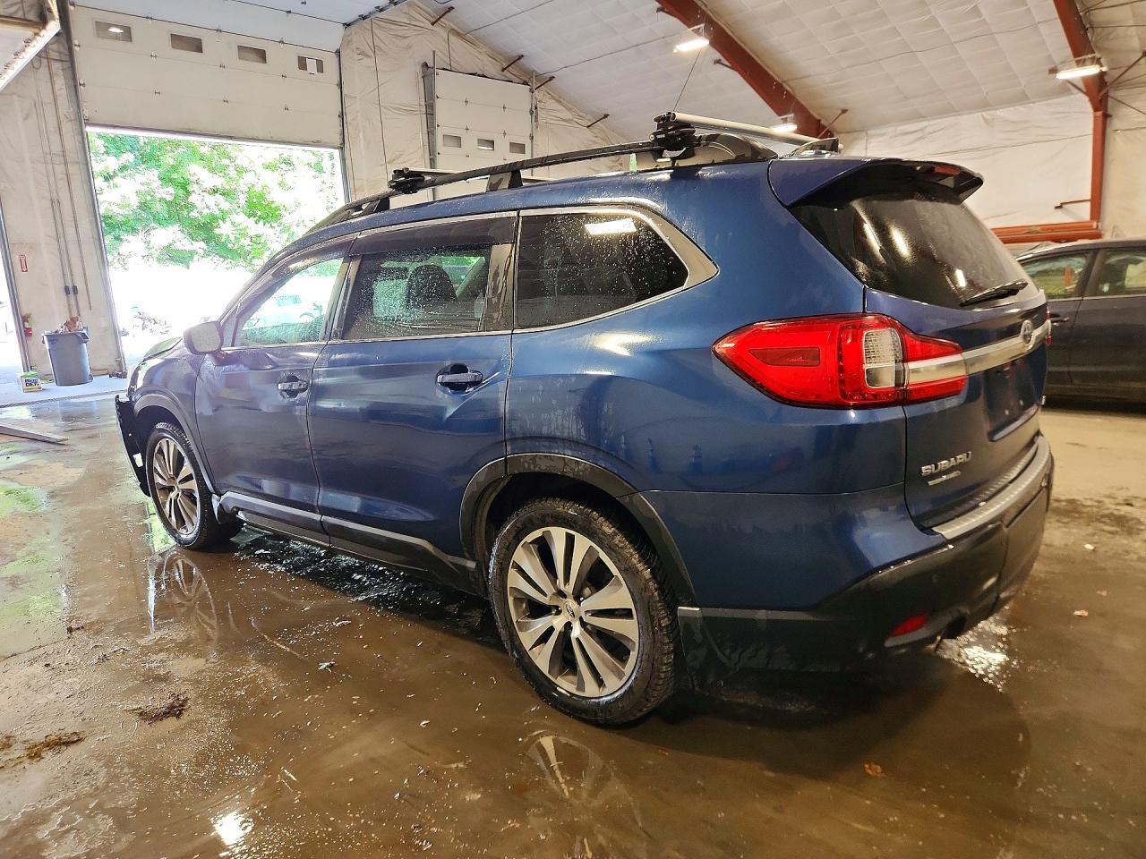 2020 Subaru Ascent Premium - Фото 2