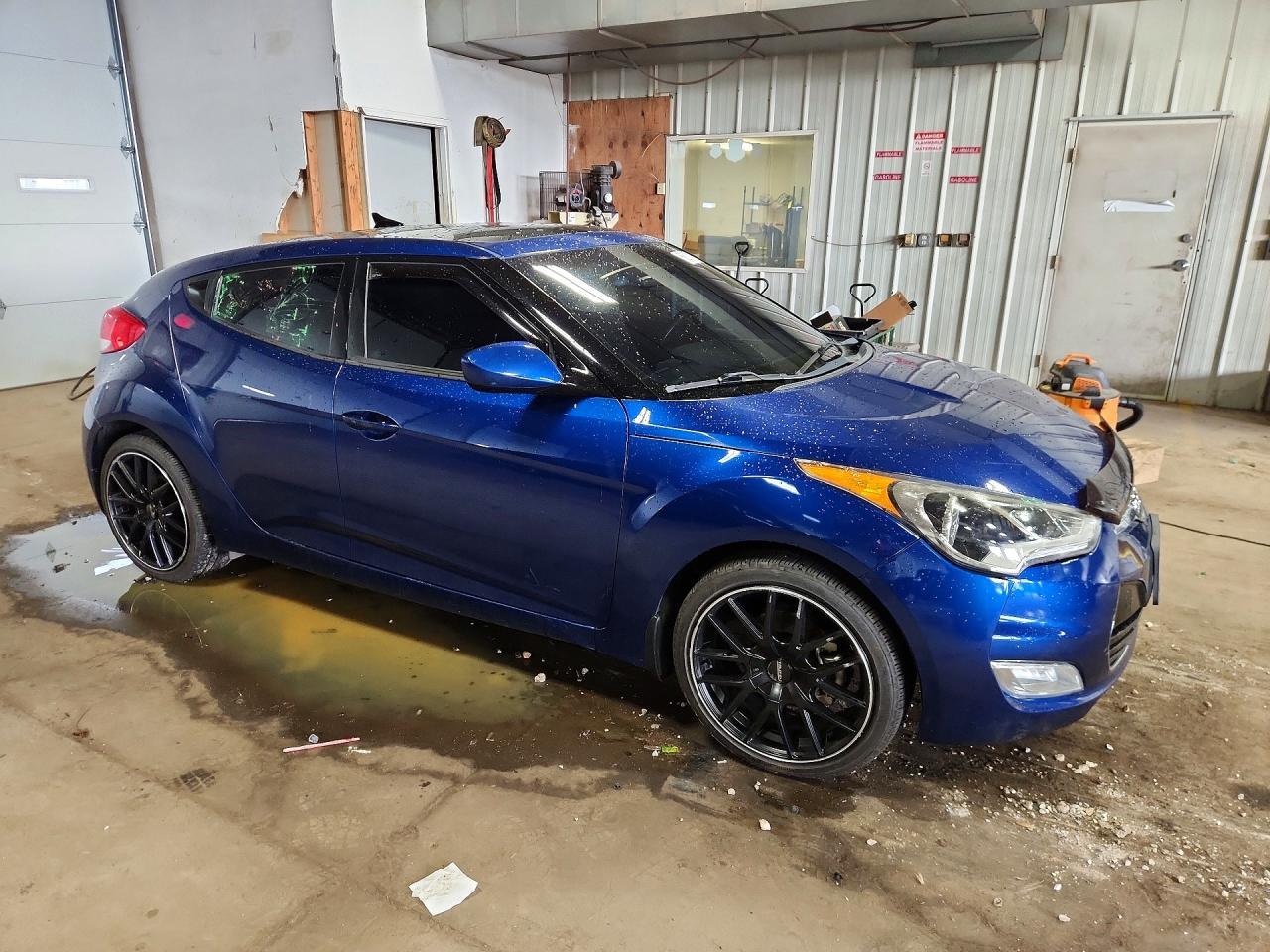 2017 Hyundai Veloster Value Edition - Image 4