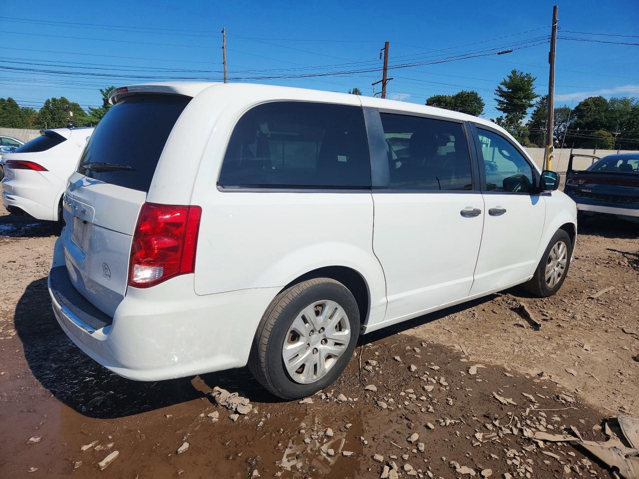 2019 Dodge Grand Caravan Se - Image 3