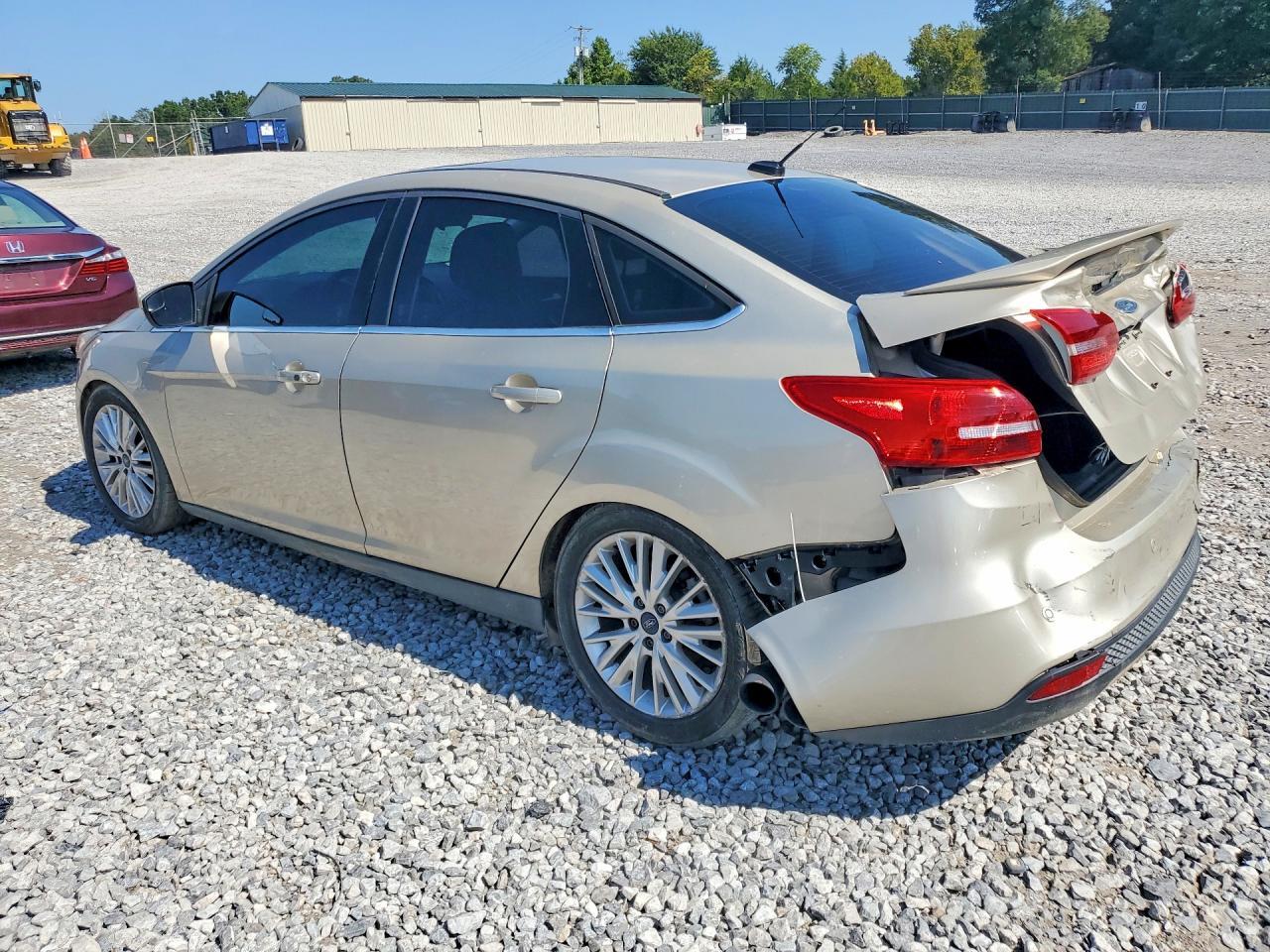 2018 Ford Focus Titanium - Фото 2