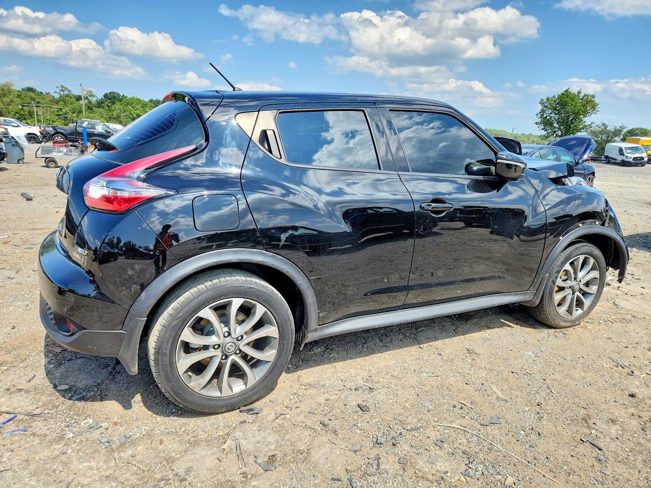 2016 Nissan Juke S - Фото 3