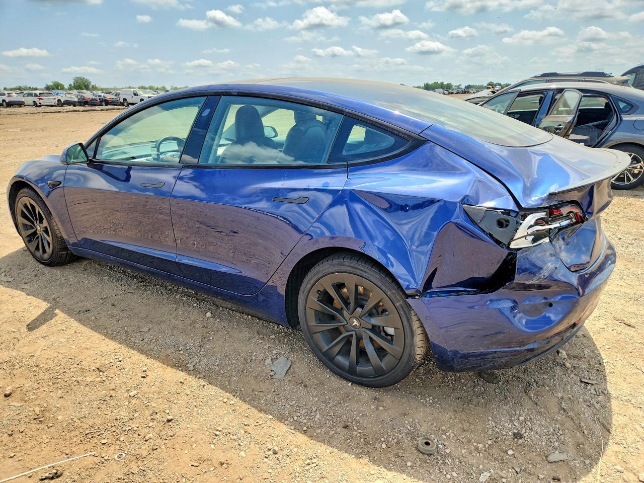 2022 Tesla Model 3 - Image 2