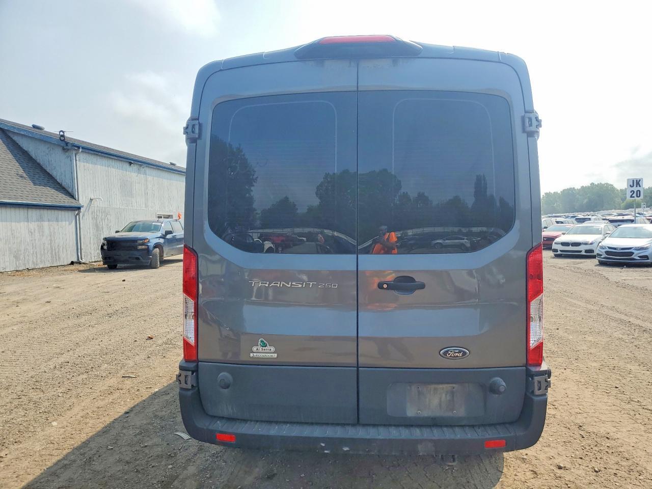 2023 Ford Transit 250 Delivery Van - Фото 6
