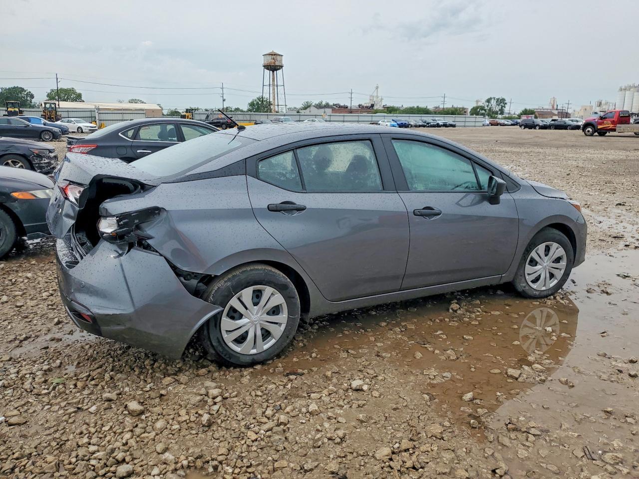 2024 Nissan Versa S - Image 3