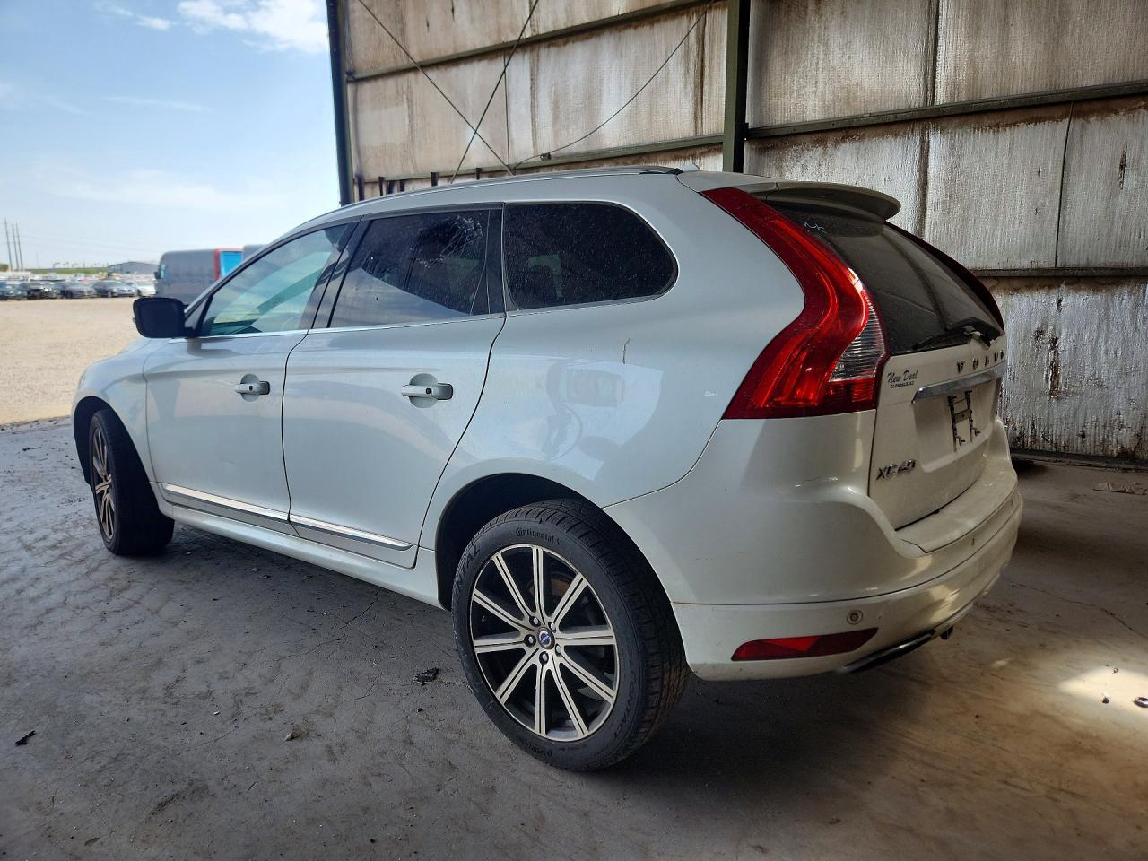 2015 Volvo Xc60 T6 Platinum - Фото 2