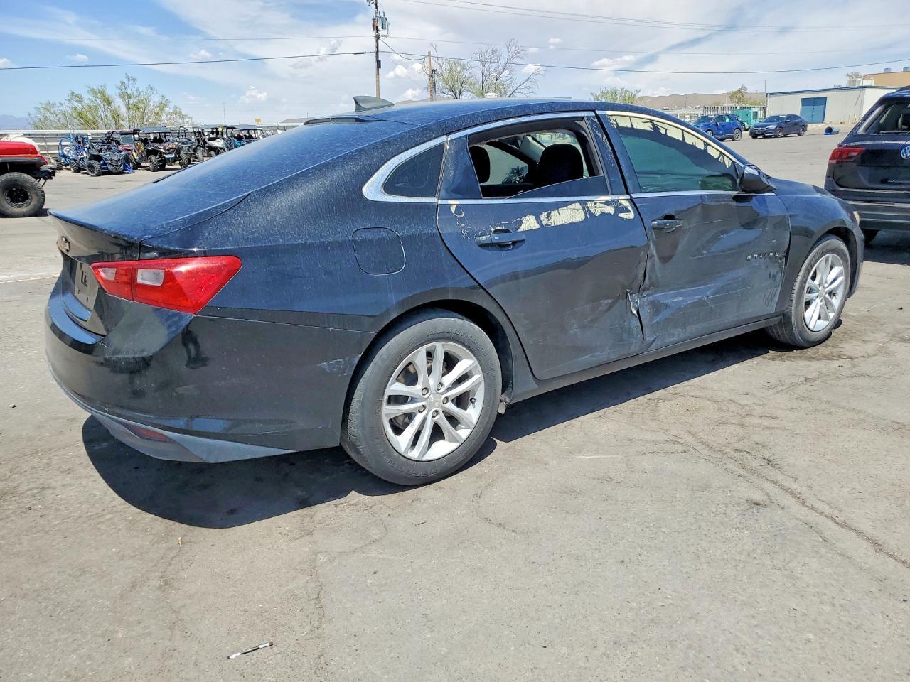 2017 Chevrolet Malibu Ls - Фото 3
